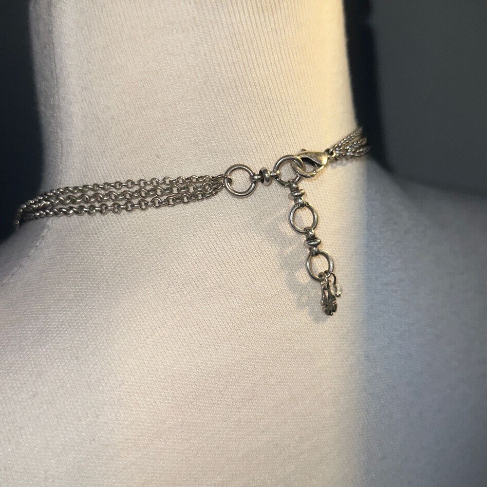 Three strand Long statement necklace, yellowish gem, stamped out metal tassel - Picture 9 of 10